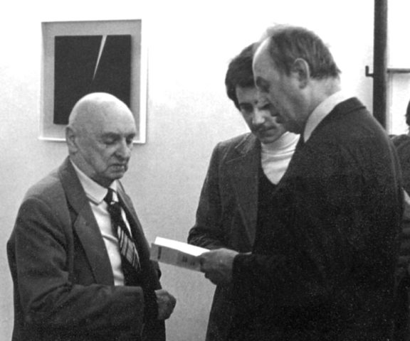 Henryk_Stażewski,_Witold_S._Kozak,_Edward_Krasiński._Warszawa_1979.